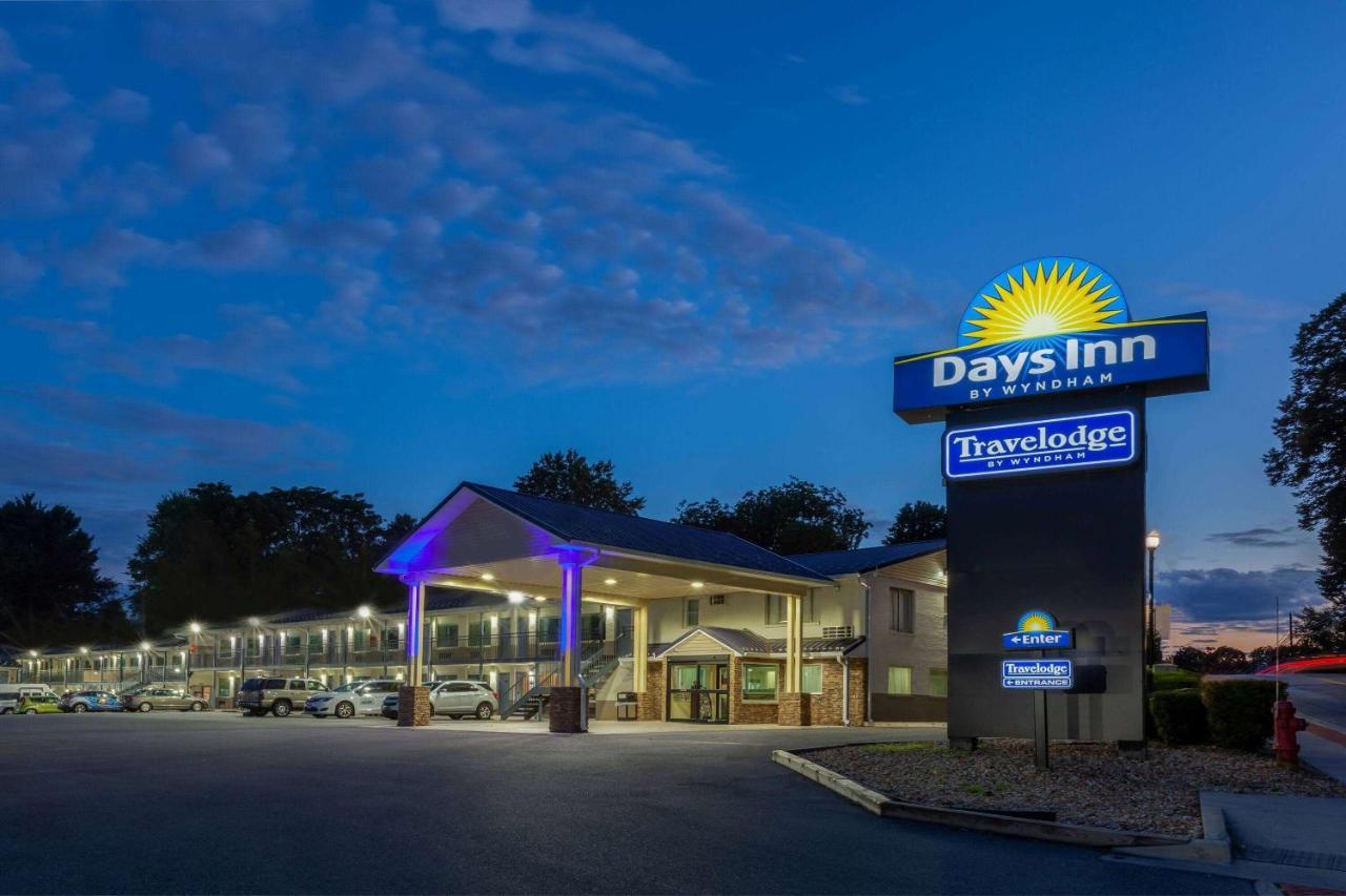 Travelodge By Wyndham Charles Town - Harpers Ferry מראה חיצוני תמונה
