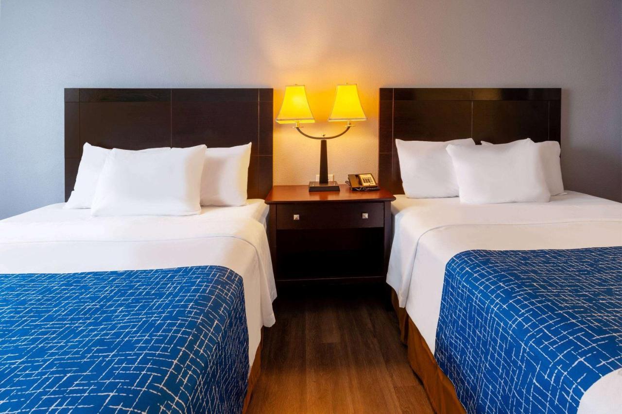 Travelodge By Wyndham Charles Town - Harpers Ferry מראה חיצוני תמונה
