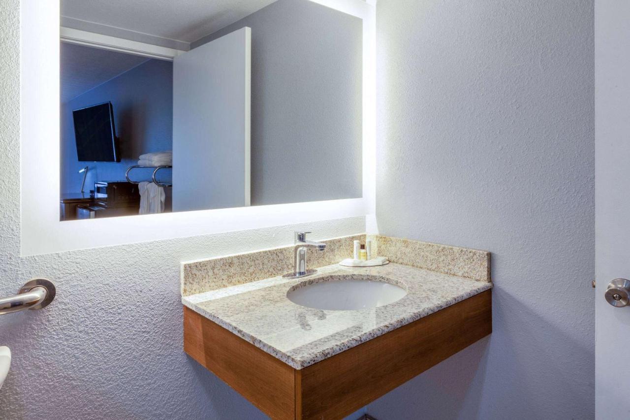 Travelodge By Wyndham Charles Town - Harpers Ferry מראה חיצוני תמונה